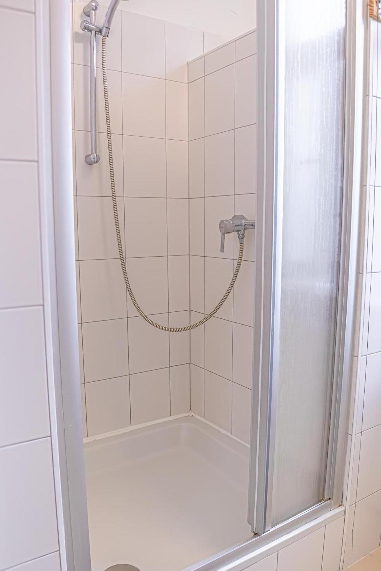 Comfortable 2Br Apt.-Near Wiener Stadthalle Exterior photo