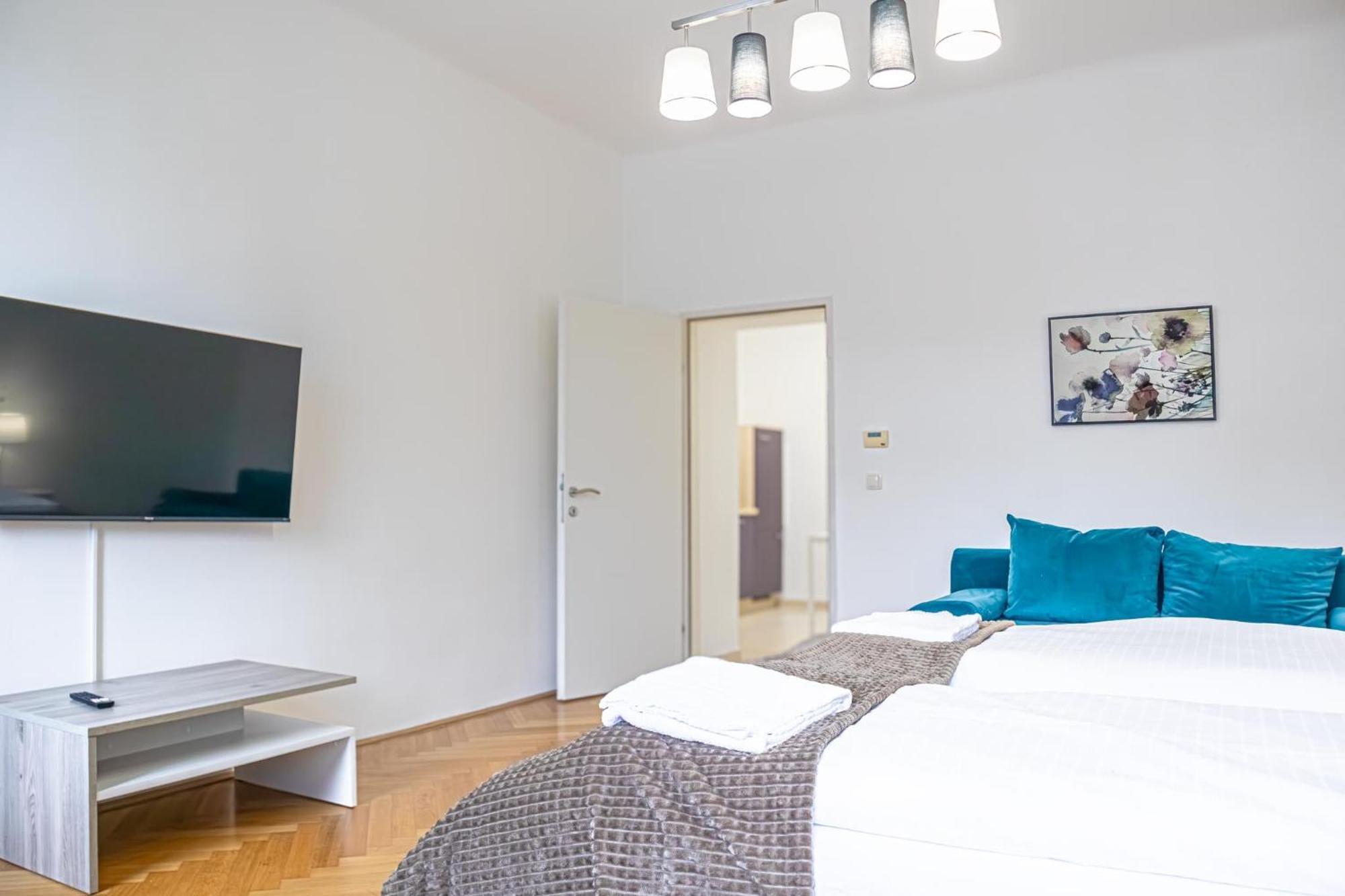 Comfortable 2Br Apt.-Near Wiener Stadthalle Exterior photo